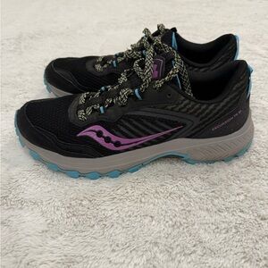 Saucony Womens Excursion Tr15 Trail Running Shoe 8.5 Black/Raz/Lime